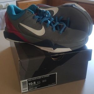 Kobe 7s
